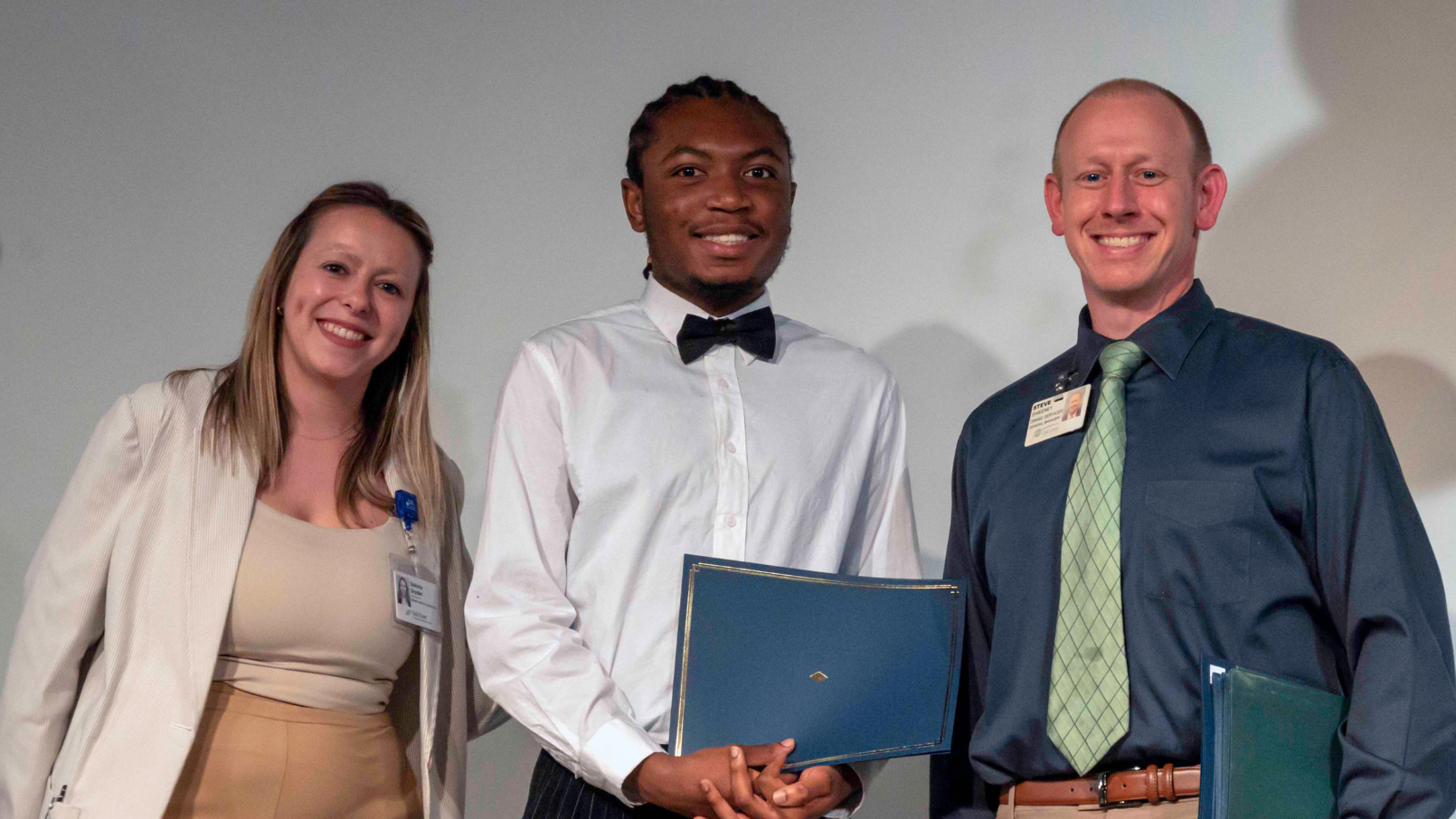 Oak Crest Residents Help Pave a Path to Success for High School